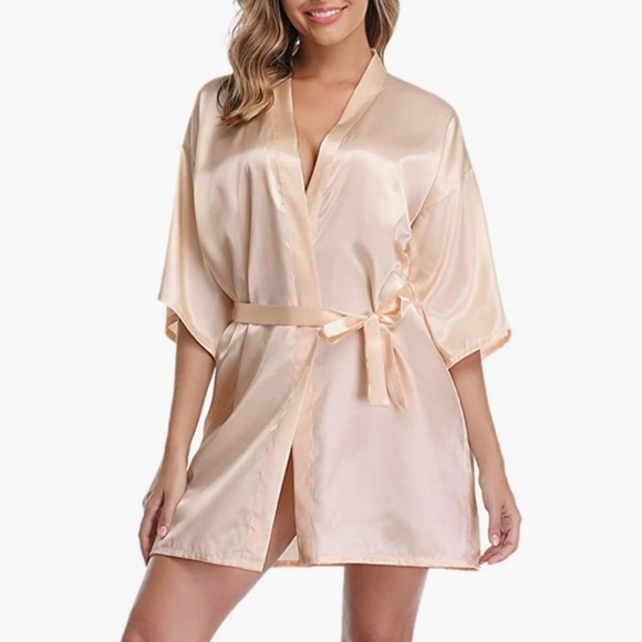 Bridesmaid Robe - Picture 2 of 3